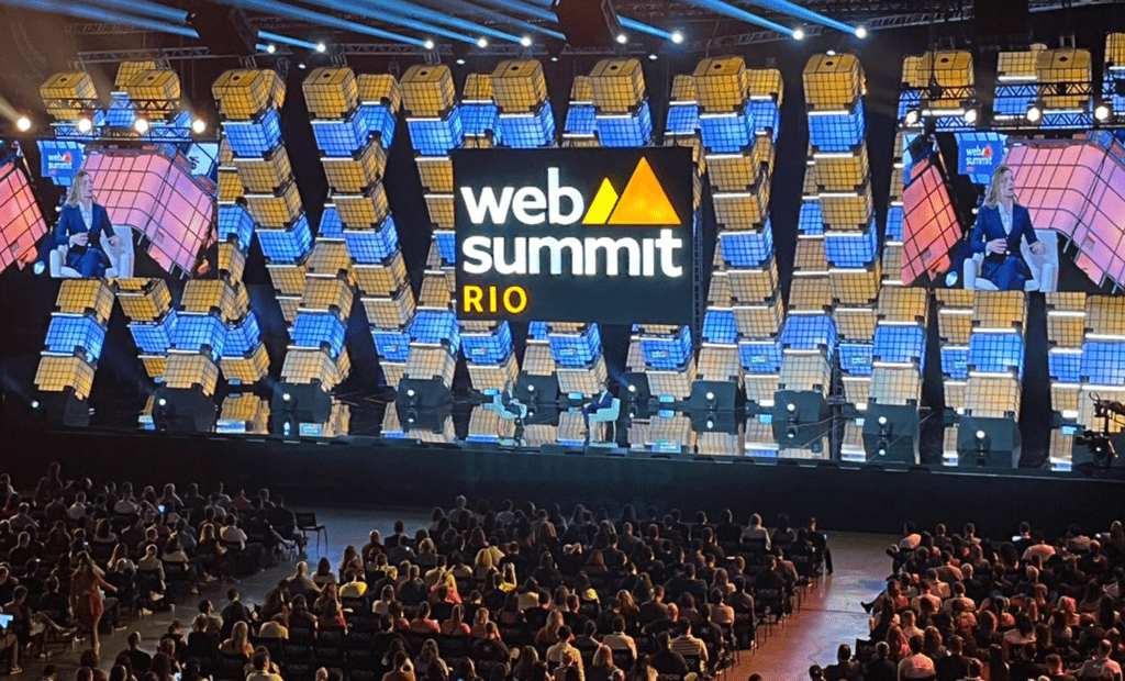 Web Summit Rio. Imagem do Palco do Evento.